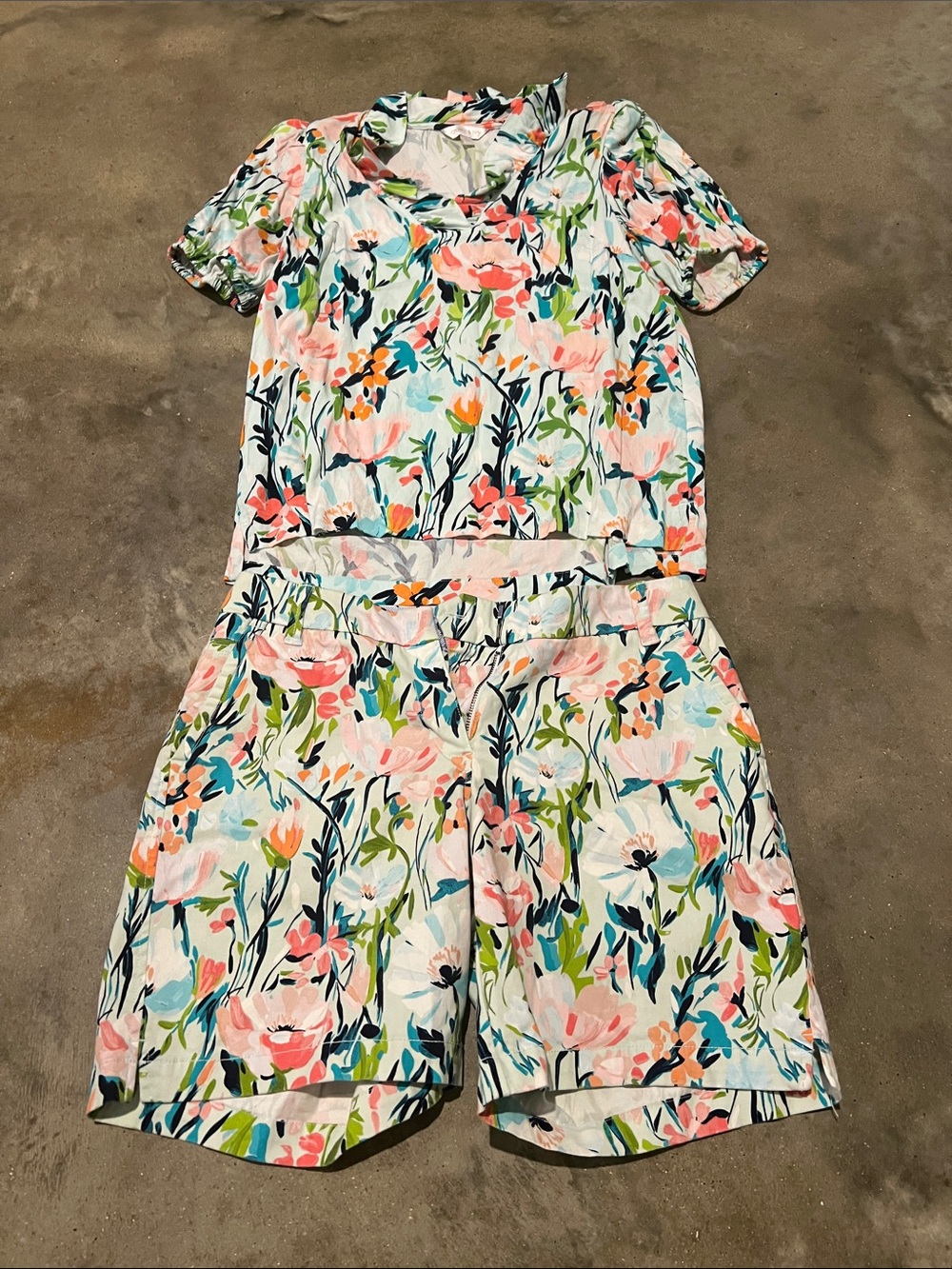Crown & Ivy Floral Golf Short Set Top and Shorts - Multicolor floral